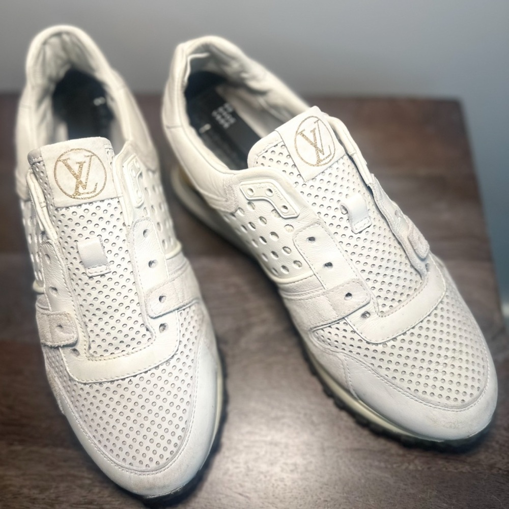 Louis Vuitton Run Away Sneakers size 34 1/2